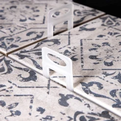 Juvale 400 Pack Tile Leveling Clips Reusable Plastic Leveling Spacer Clips (White, 1/32 Inch) -Ryobi Ceramic Shop 95bab040 3e83 4310 86d4 3432993d9914.d0e4354c83c6116e214a231ec44818f1 1800x1800